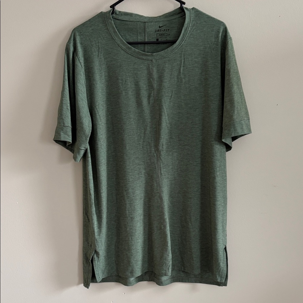 Men's Nike Dry-Fit Slim Fit Heather Forest Green Athletic T-Shirt L